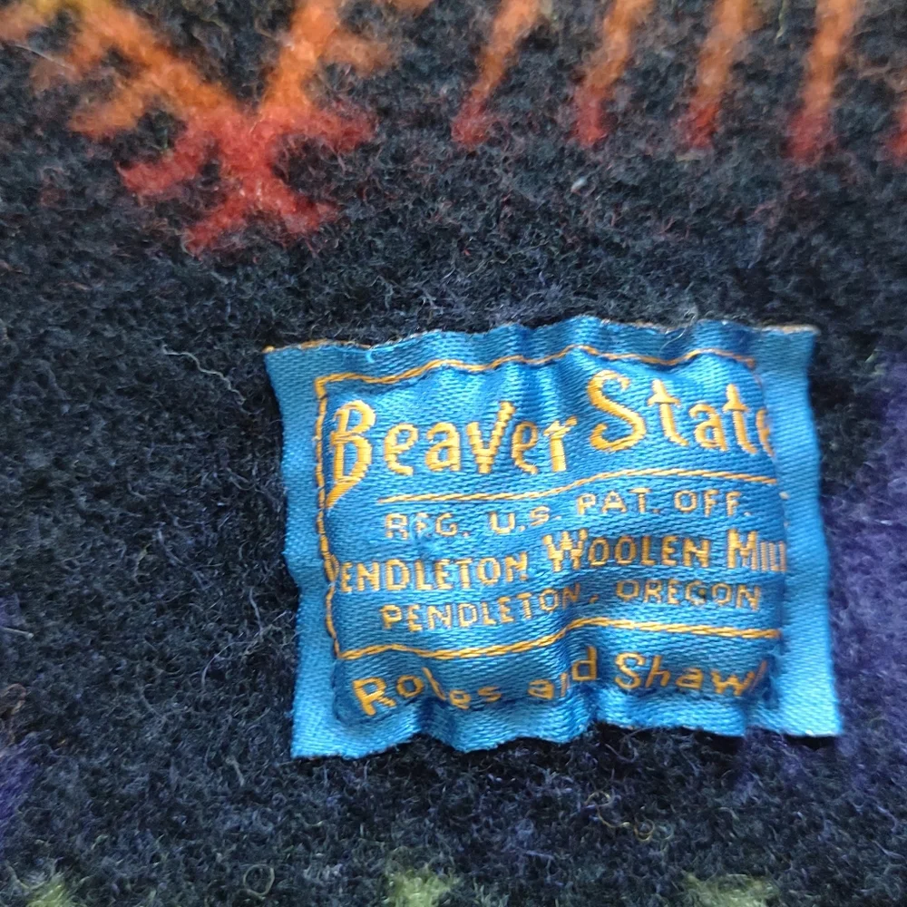 Pendleton Vintage wool felt blanket vintage Beaver State Robes and Shawls black